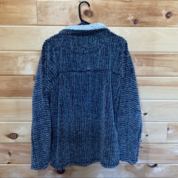 True Grit pullover - Picture 2 of 3